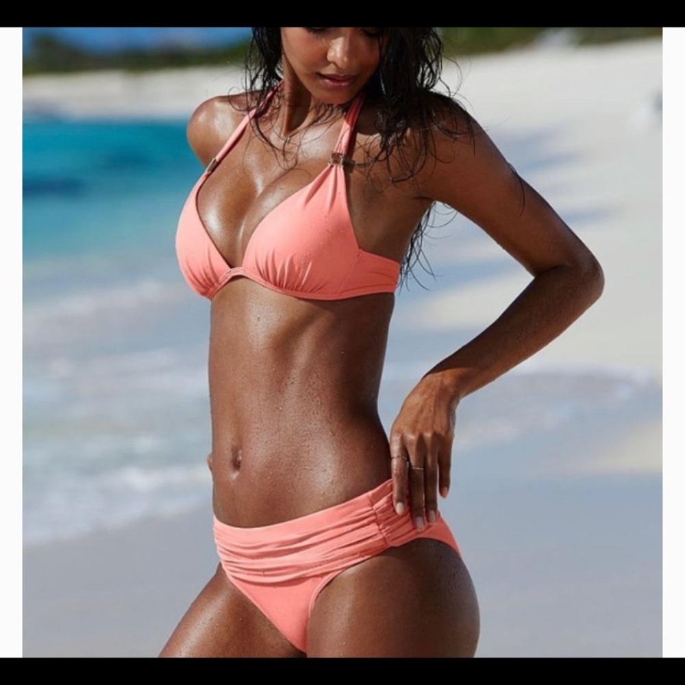 Victoria’s Secret bikini bottoms - Picture 1 of 7